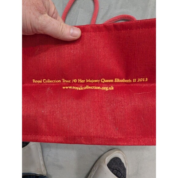Queen Elizabeth 2013 Tote Bag Windsor Castle Royal Collection - Picture 7 of 7